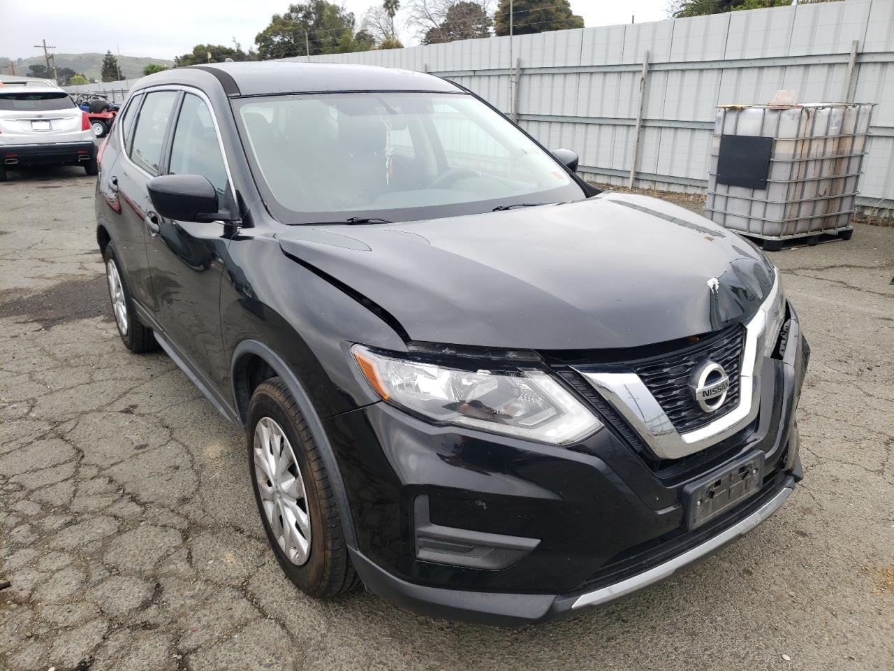 NISSAN ROGUE S 2017 with VIN JN8AT2MT1HW391474 - Photo from auction