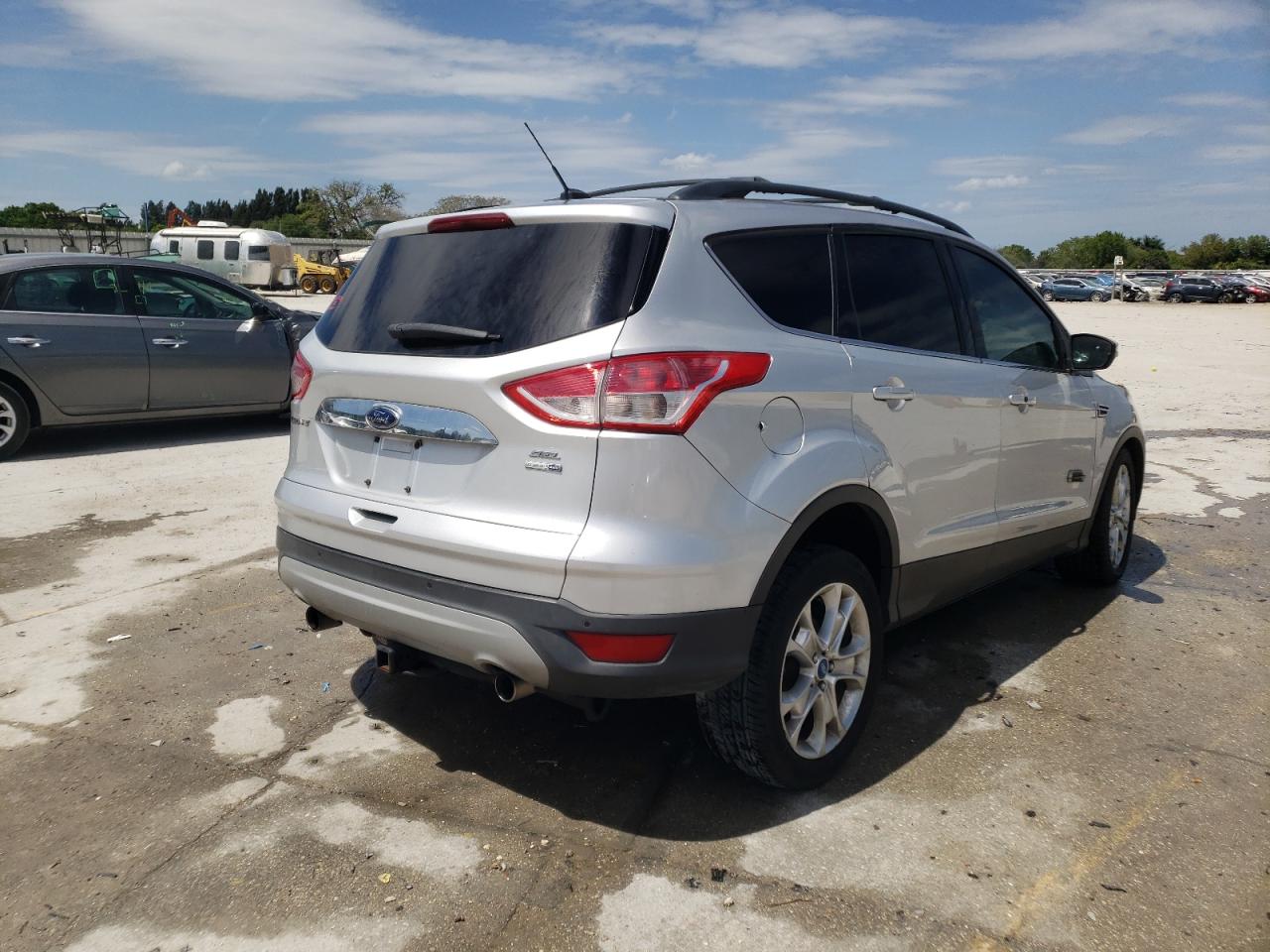 Photo 4 from auction – 2013 FORD ESCAPE SEL with VIN 1FMCU9HXXDUC17105