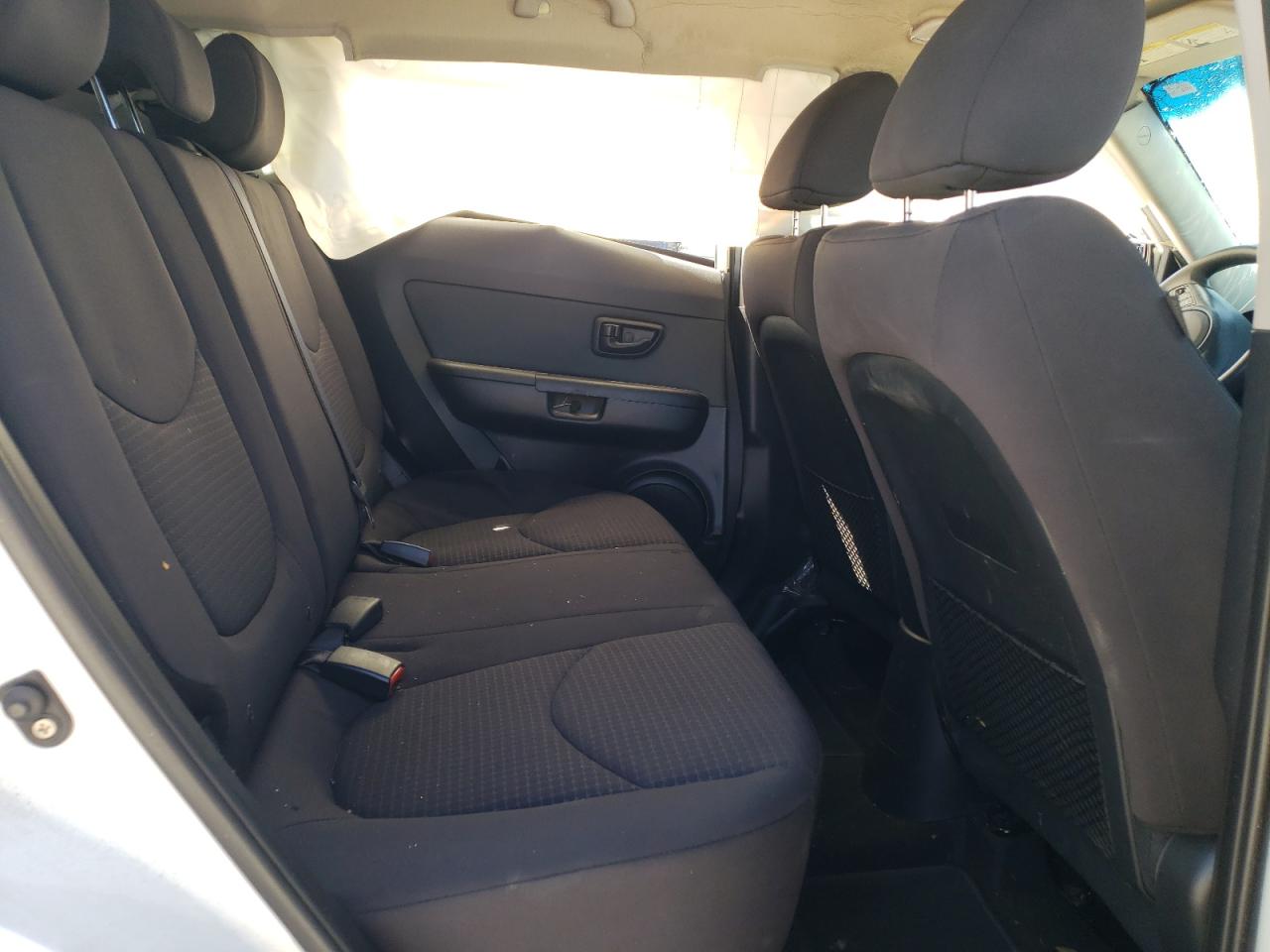 Photo 6 from auction – 2013 KIA SOUL with VIN KNDJT2A53D7775942