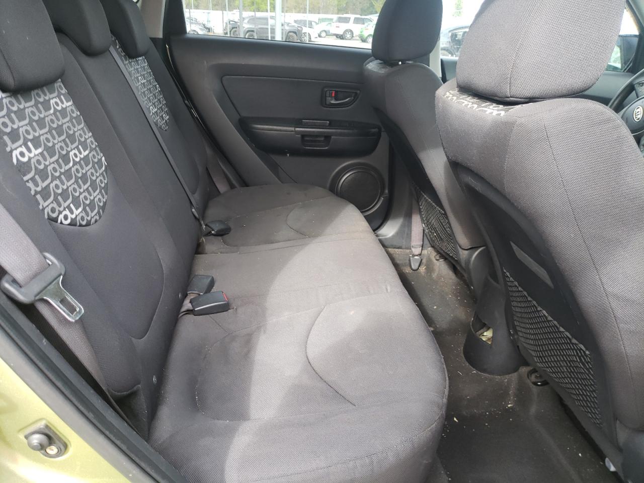 Photo 6 from auction – 2010 KIA SOUL + with VIN KNDJT2A29A7115597