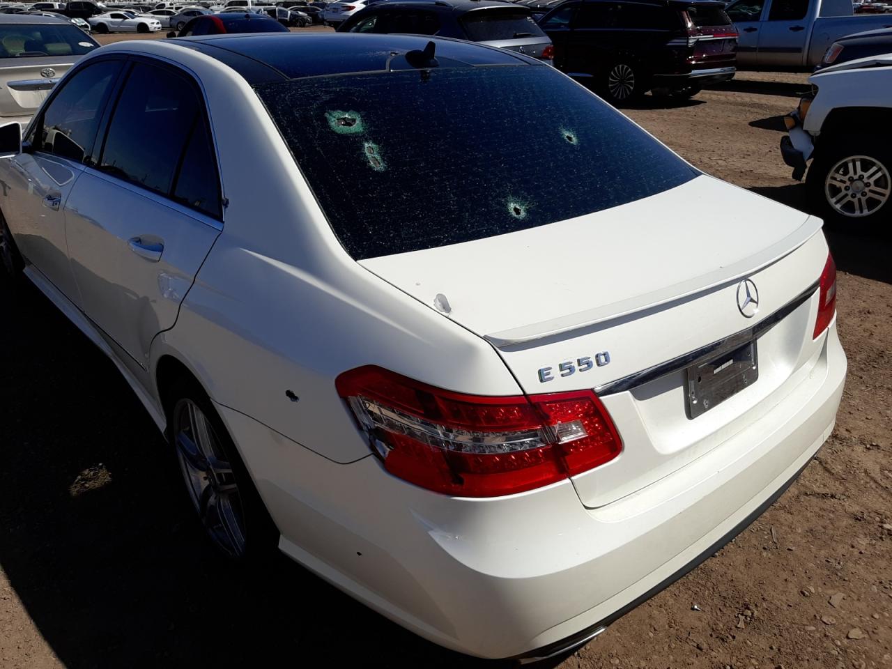 Photo 9 from auction – 2011 MERCEDES-BENZ E 550 with VIN WDDHF7CB6BA430030
