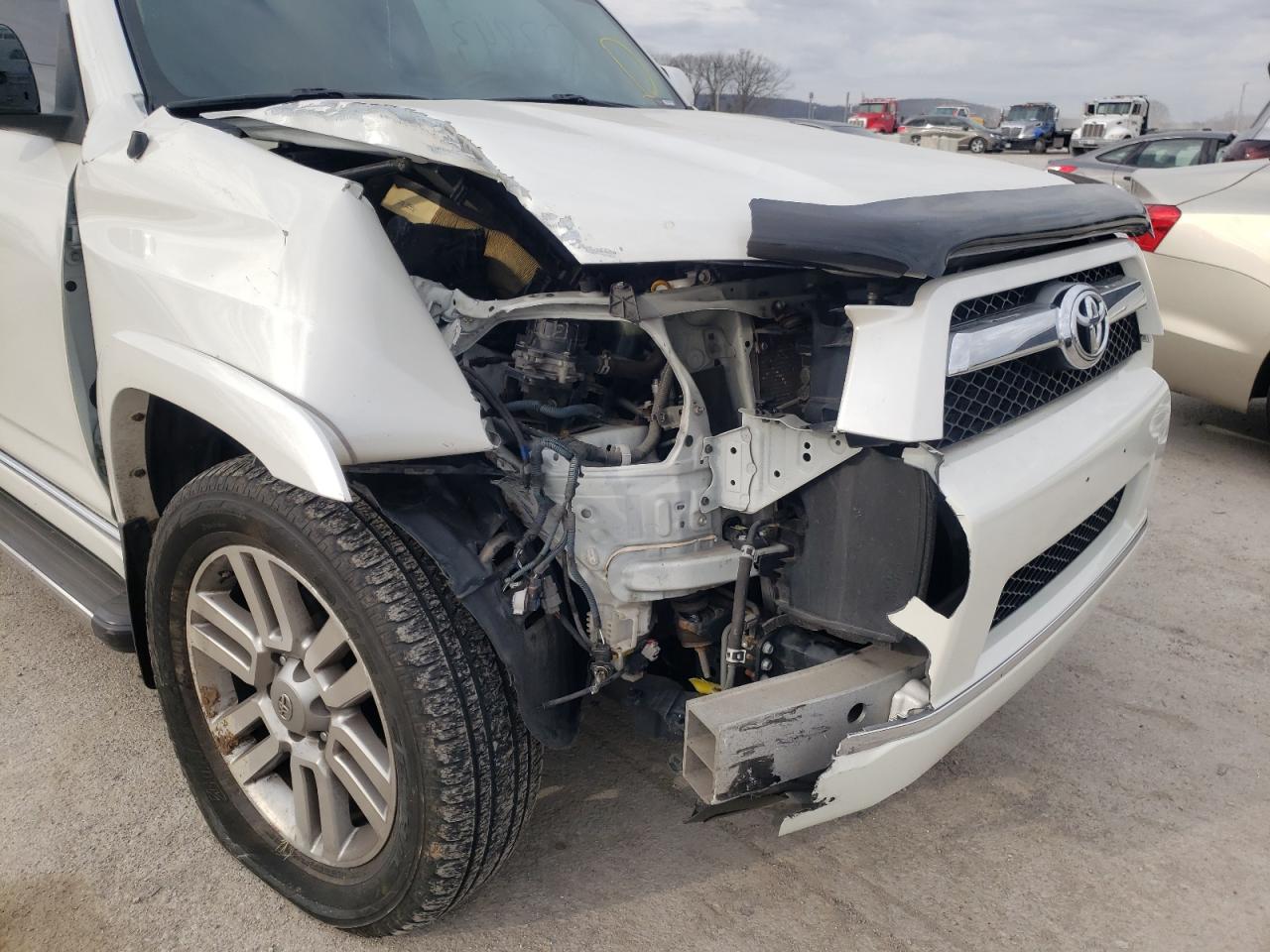 Photo 9 from auction – 2013 TOYOTA 4RUNNER SR with VIN JTEBU5JR3D5123206