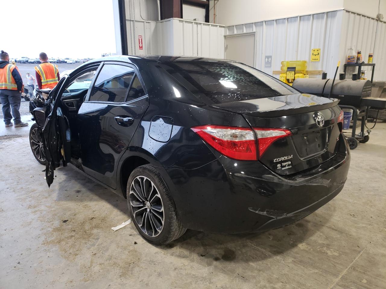 Photo 3 from auction – 2014 TOYOTA COROLLA L with VIN 2T1BURHE7EC079164