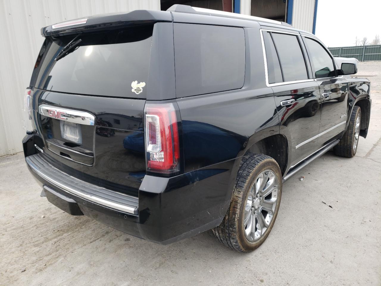 Photo 4 from auction – 2017 GMC YUKON DENA with VIN 1GKS2CKJ7HR172581