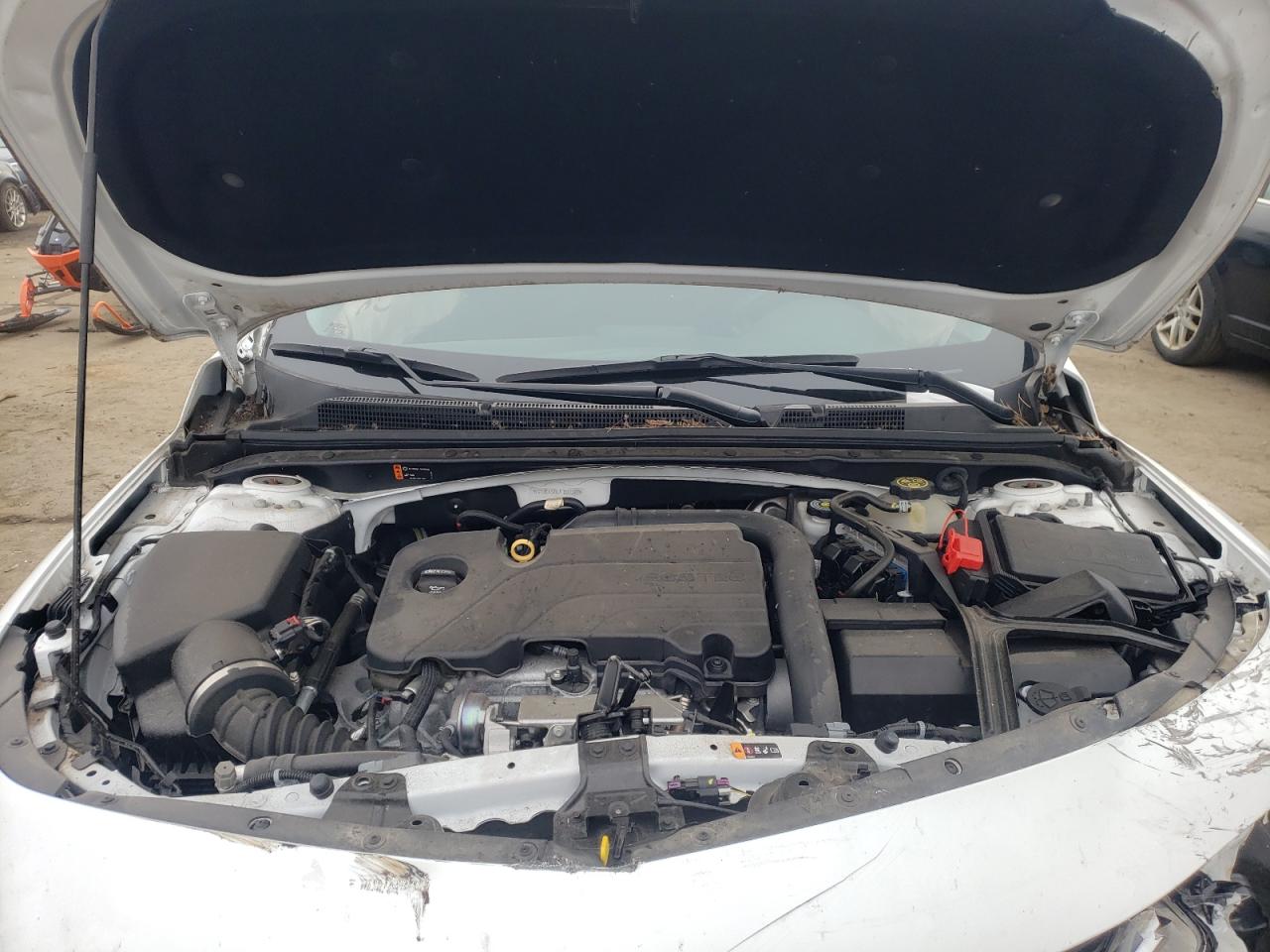 Photo 7 from auction – 2018 CHEVROLET MALIBU LT with VIN 1G1ZD5ST0JF202327