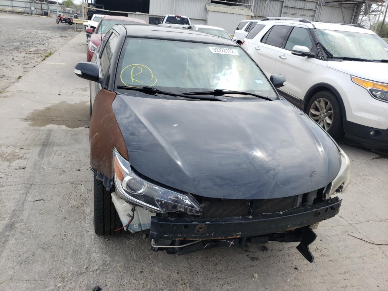 Photo 9 from auction – 2015 TOYOTA SCION TC with VIN JTKJF5C79FJ010823