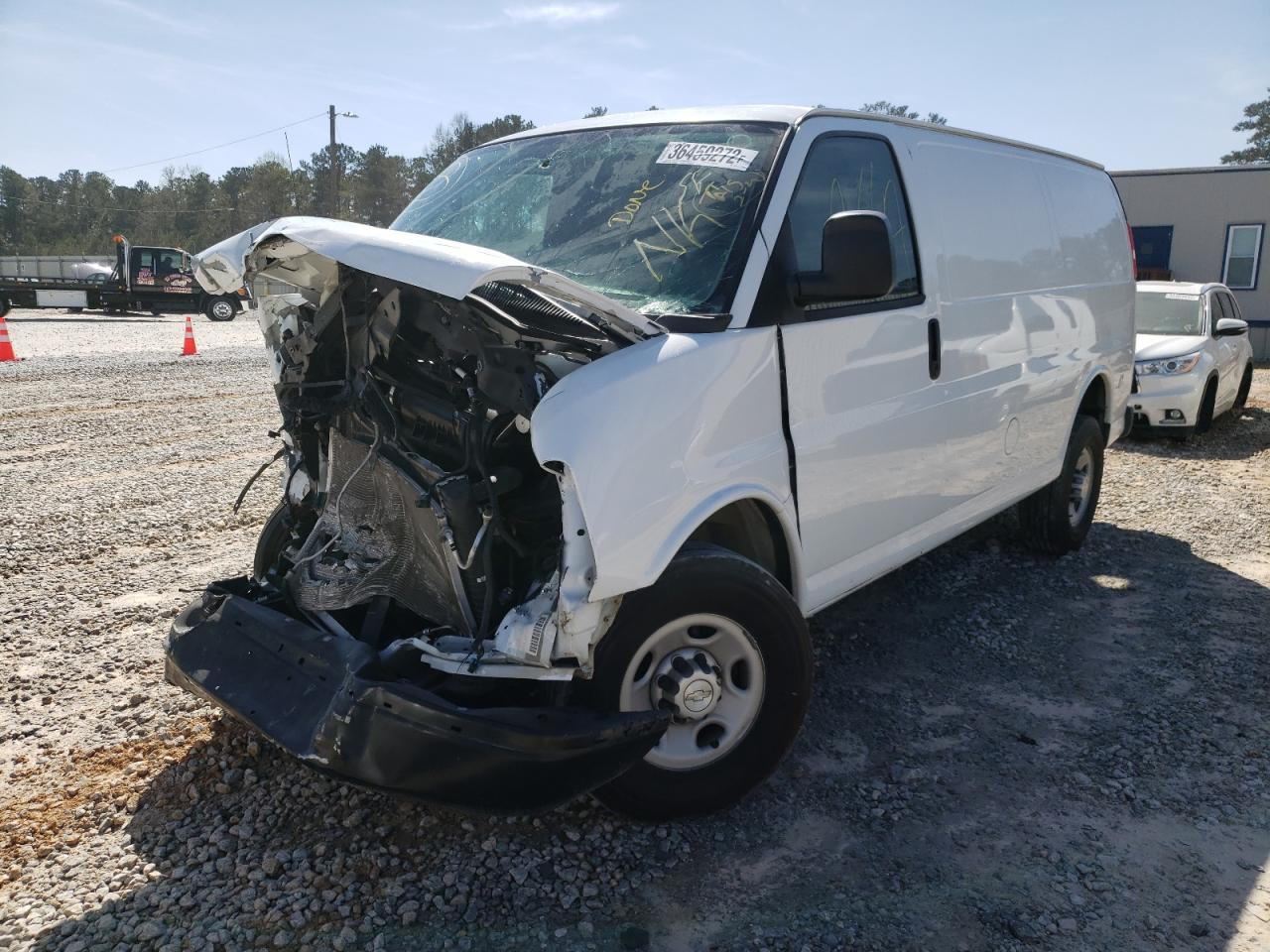 Photo 2 from auction – 2017 CHEVROLET EXPRESS G2 with VIN 1GCWGAFF3H1175470
