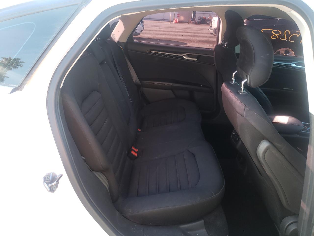 Photo 6 from auction – 2013 FORD FUSION SE with VIN 3FA6P0H98DR148594