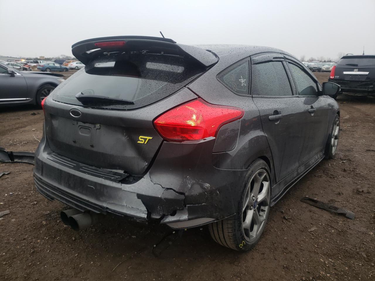 Photo 4 from auction – 2016 FORD FOCUS ST with VIN 1FADP3L9XGL215487