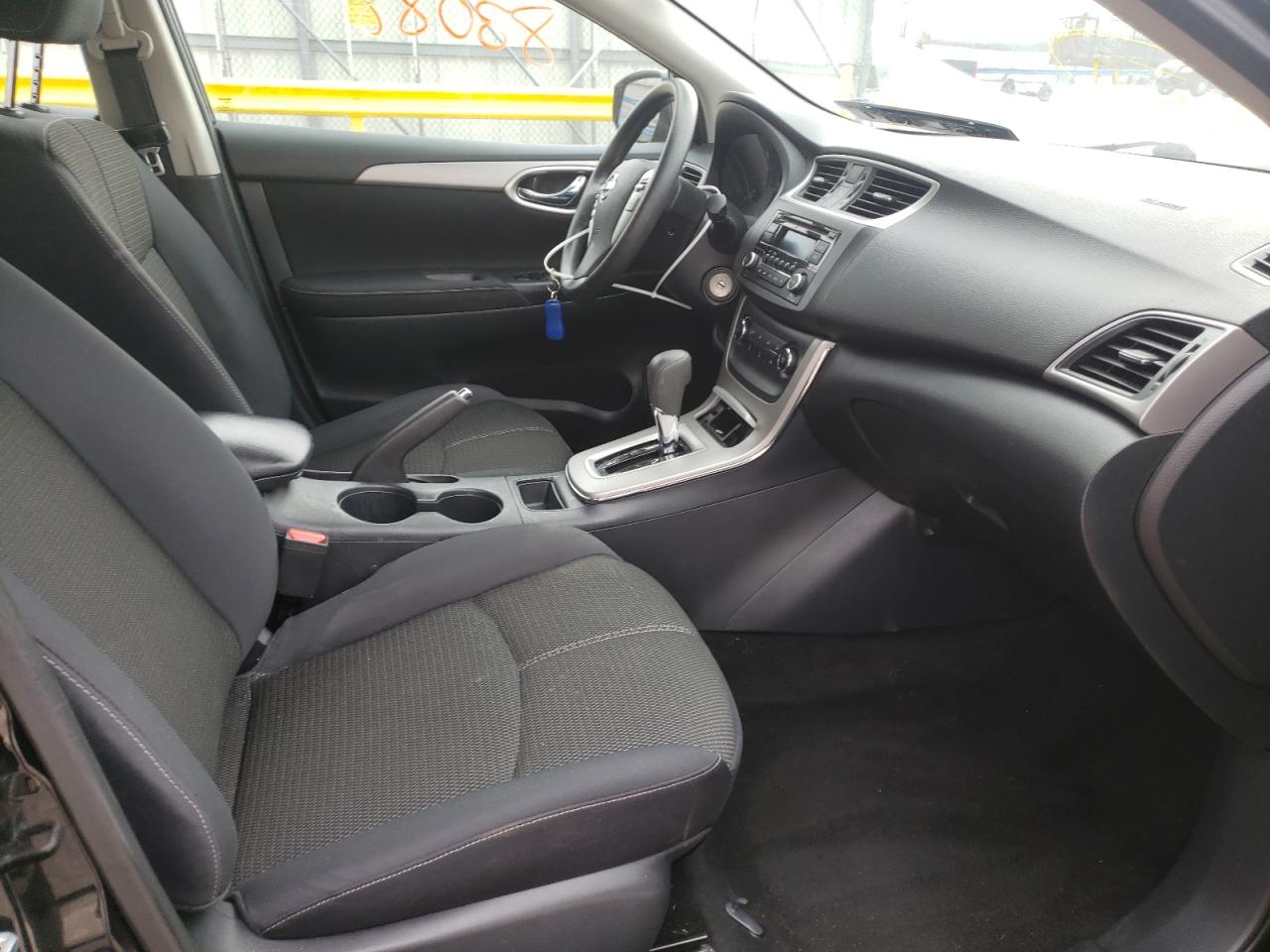 Photo 5 from auction – 2015 NISSAN SENTRA S with VIN 3N1AB7AP1FY285554