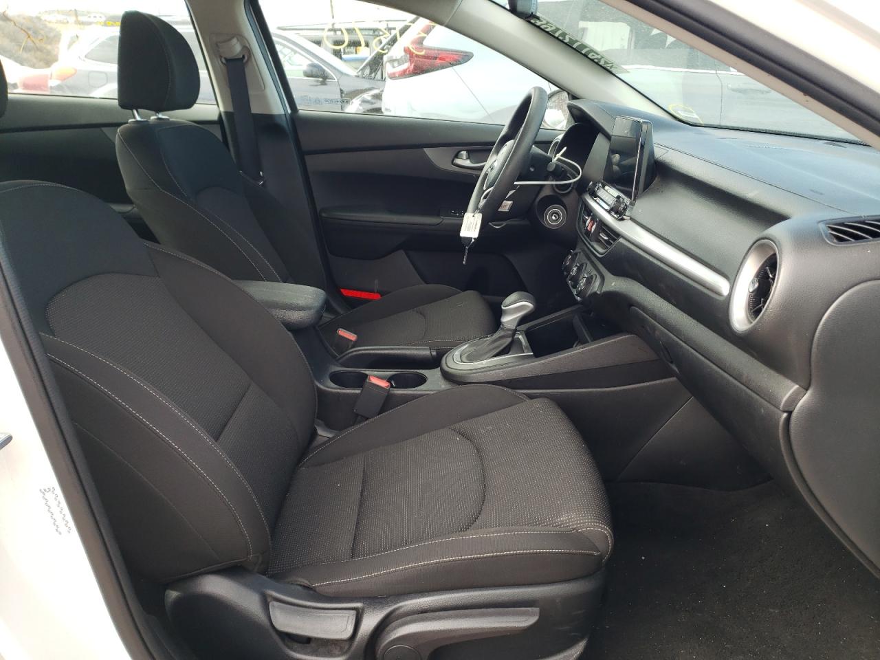 Photo 5 from auction – 2020 KIA FORTE FE with VIN 3KPF24AD1LE209076