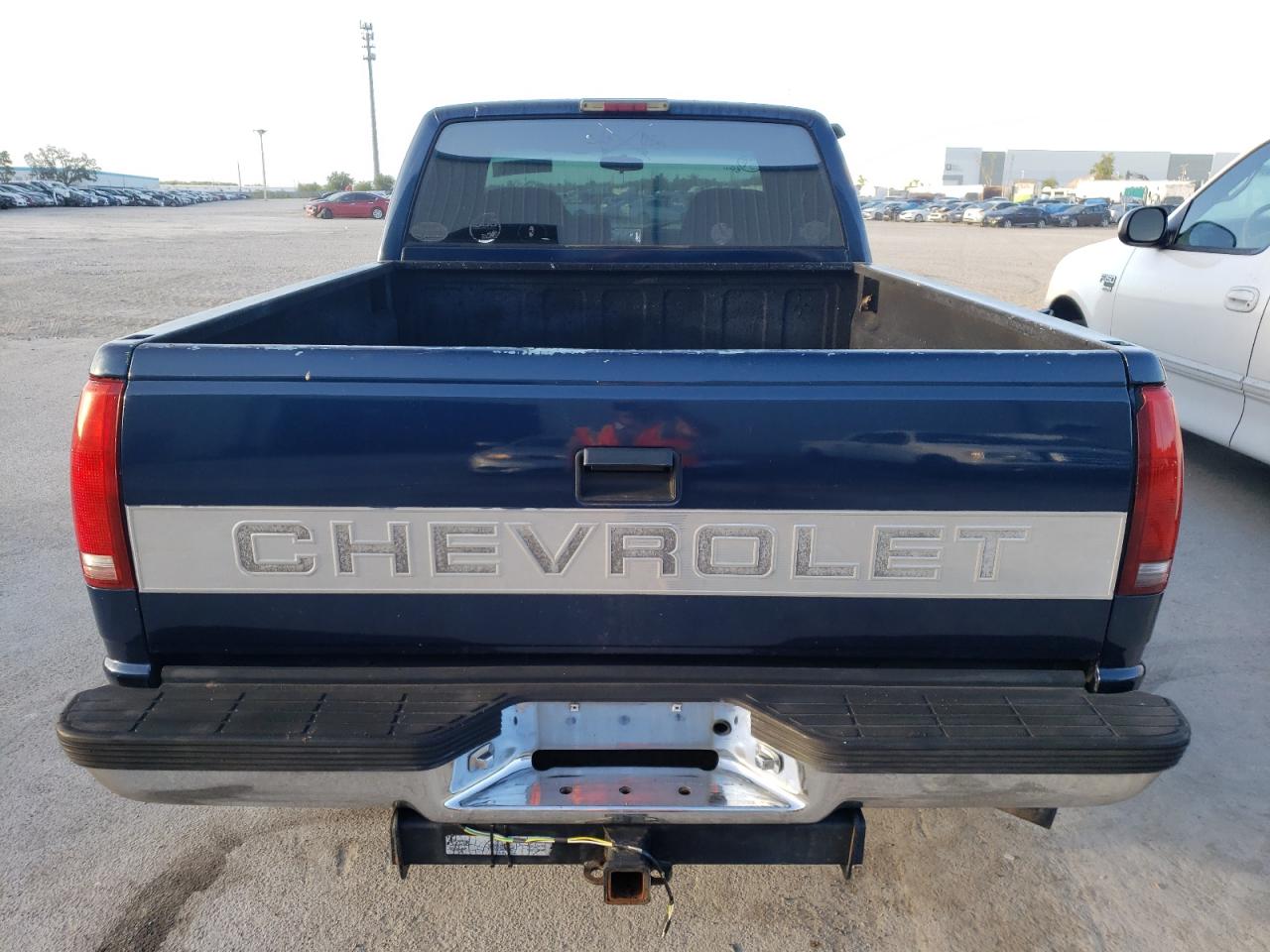 Photo 9 from auction – 1994 CHEVROLET GMT-400 C1 with VIN 1GCEC19K0RE119710