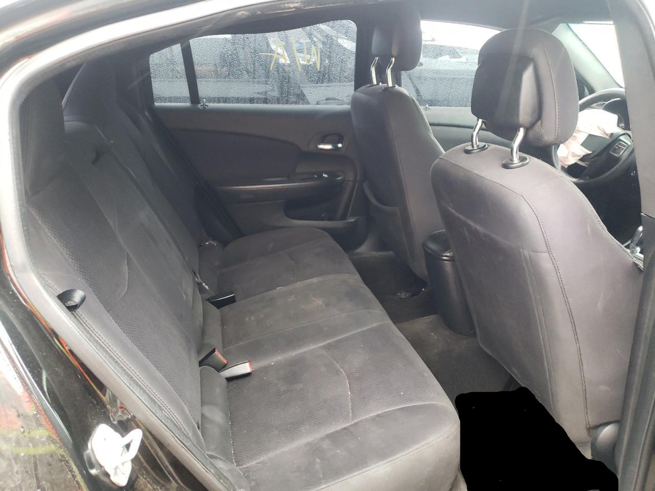 Photo 6 from auction – 2012 CHRYSLER 200 LX with VIN 1C3CCBAB3CN319923