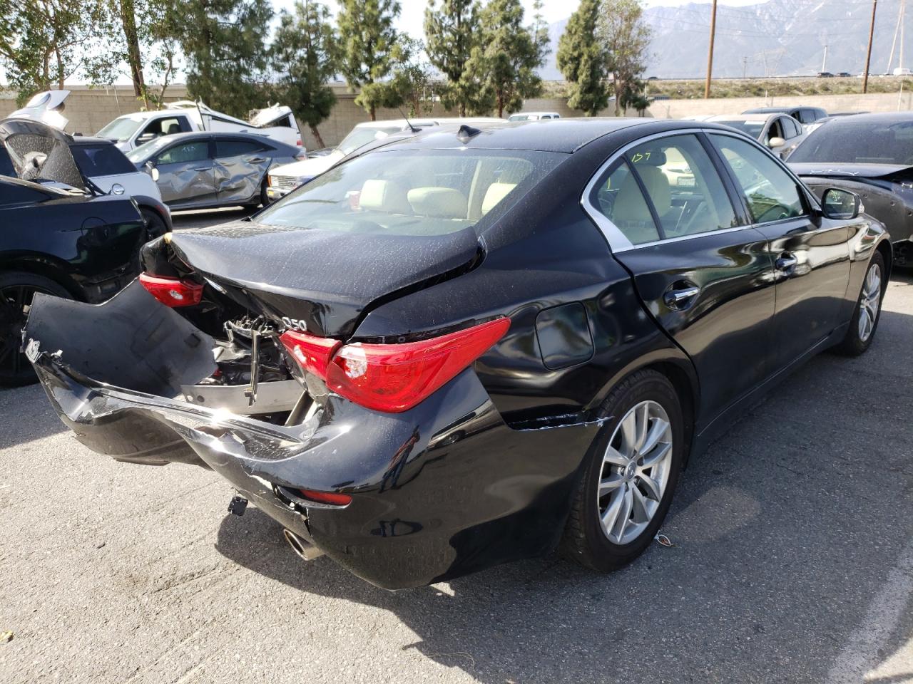 Photo 4 from auction – 2015 INFINITI Q50 BASE with VIN JN1BV7AP8FM355498