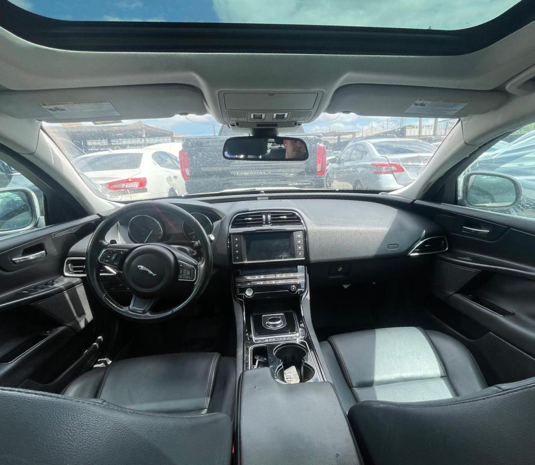 Photo 9 from auction – 2017 JAGUAR XE with VIN SAJAR4BG0HA969171
