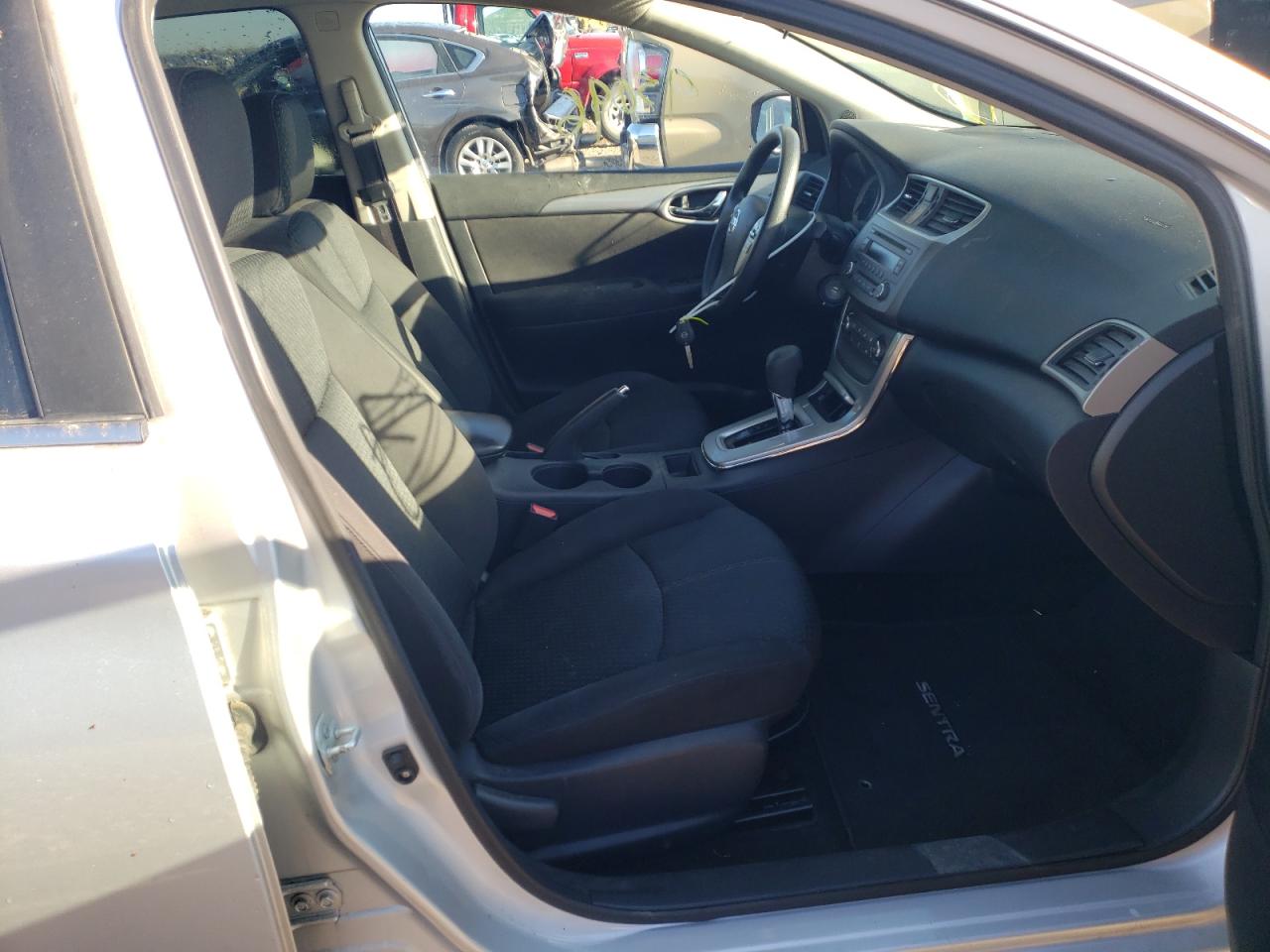 Photo 5 from auction – 2013 NISSAN SENTRA S with VIN 3N1AB7AP4DL795200