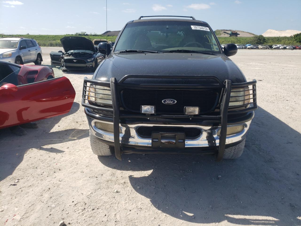 Photo 9 from auction – 1998 FORD EXPEDITION with VIN 1FMPU18L3WLB52848