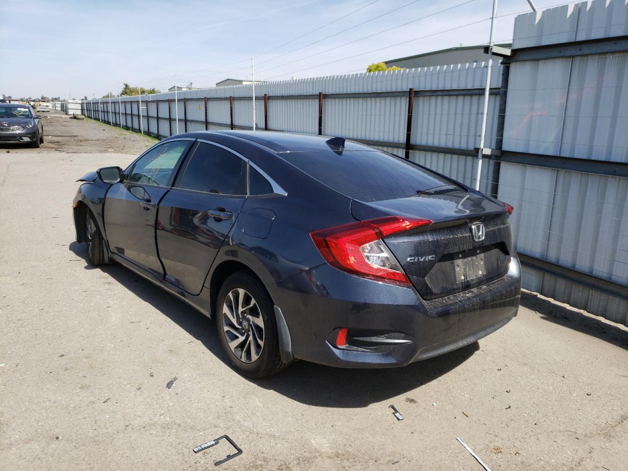 Photo 3 from auction – 2018 HONDA CIVIC EX with VIN 2HGFC2F78JH501024