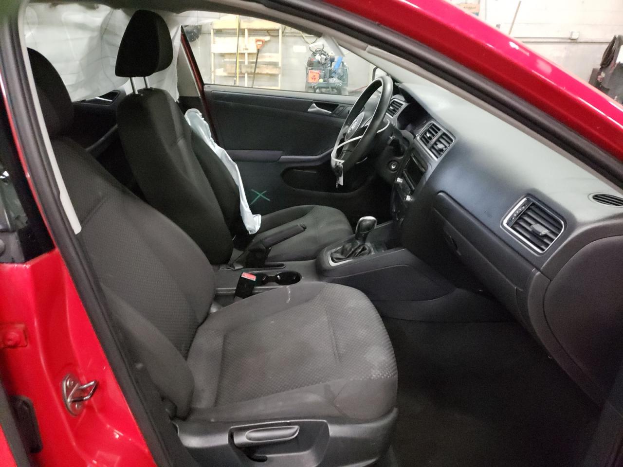 Photo 5 from auction – 2012 VOLKSWAGEN JETTA BASE with VIN 3VW2K7AJ7CM375353
