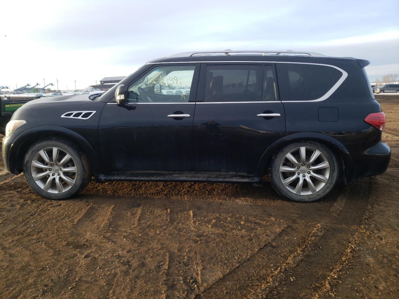 Photo 9 from auction – 2011 INFINITI QX56 with VIN JN8AZ2NC9B9301913