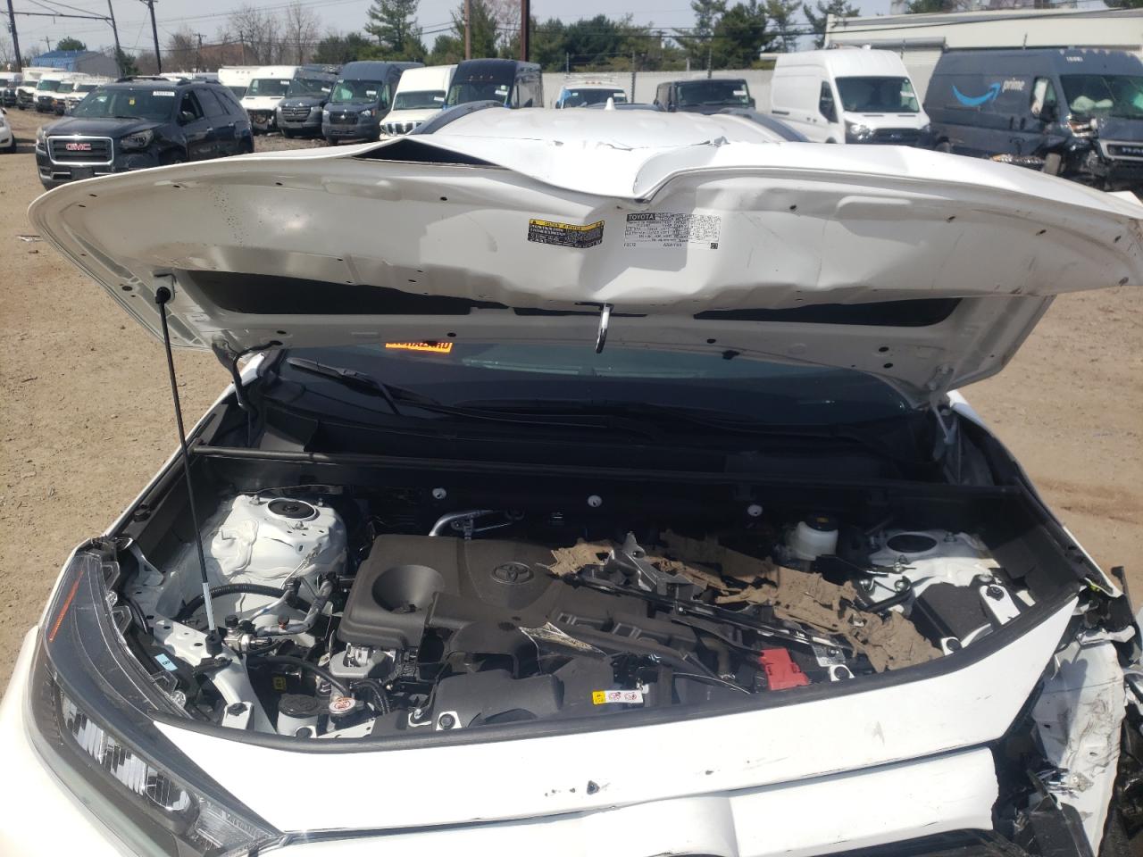 Photo 16 from auction – 2021 TOYOTA RAV4 LE with VIN 2T3F1RFV8MC251396