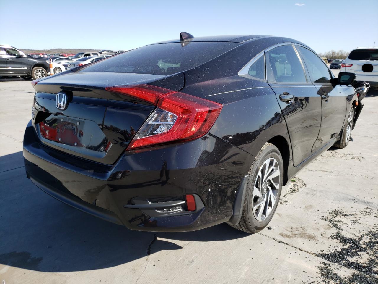 Photo 4 from auction – 2017 HONDA CIVIC EX with VIN 19XFC2F79HE003662