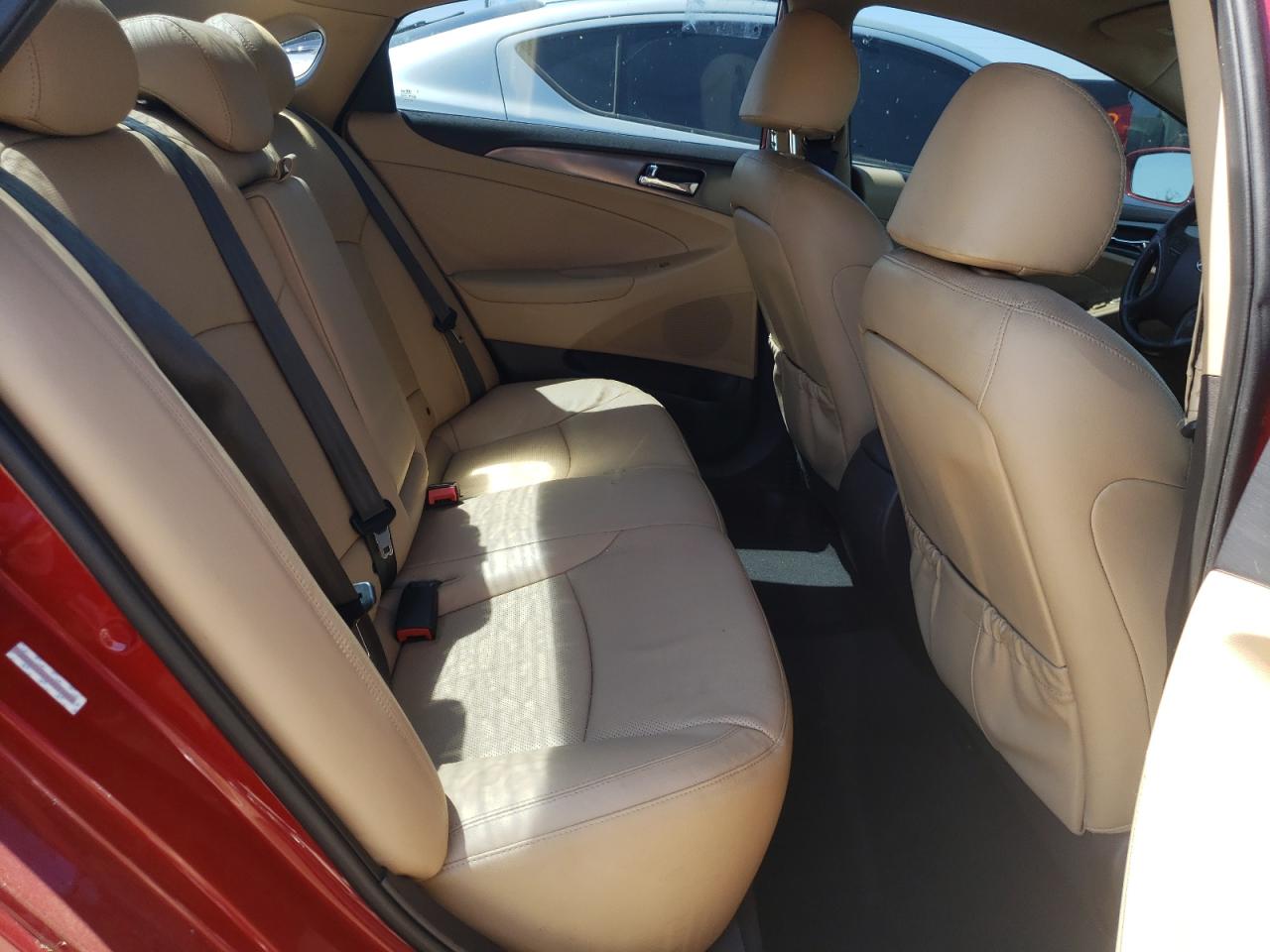 Photo 6 from auction – 2015 HYUNDAI SONATA HYB with VIN KMHEC4A41FA119485