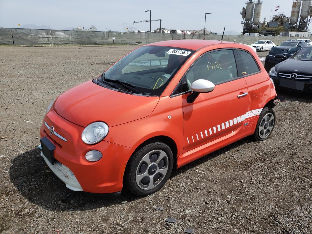 Photo 2 from auction – 2014 FIAT 500 ELECTR with VIN 3C3CFFGE8ET172923