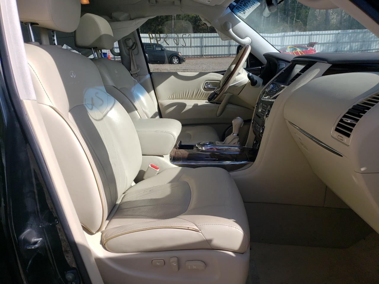 Photo 5 from auction – 2014 INFINITI QX80 with VIN JN8AZ2NF7E9556333