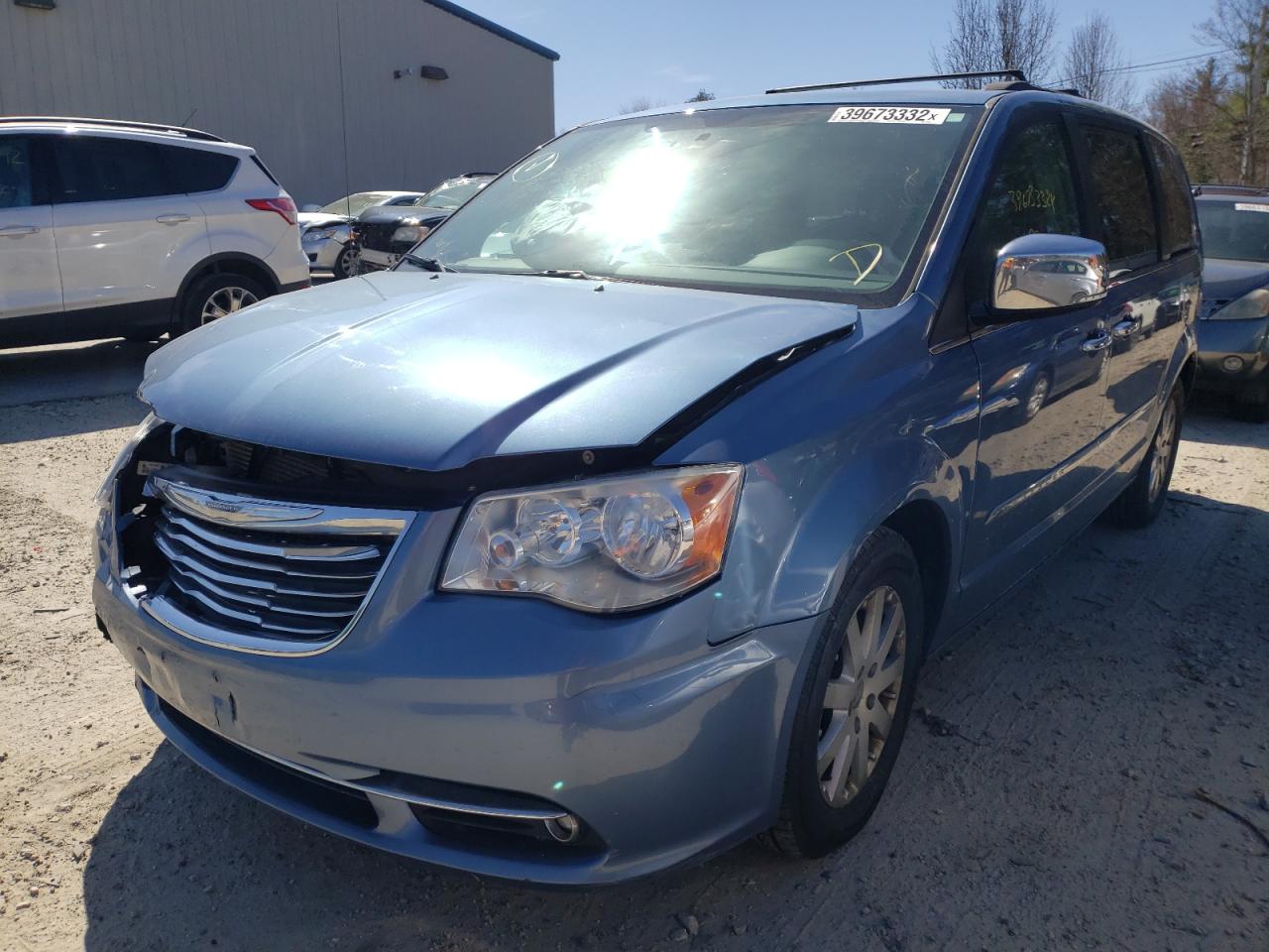 Photo 2 from auction – 2012 CHRYSLER TOWN & COU with VIN 2C4RC1CG9CR137655