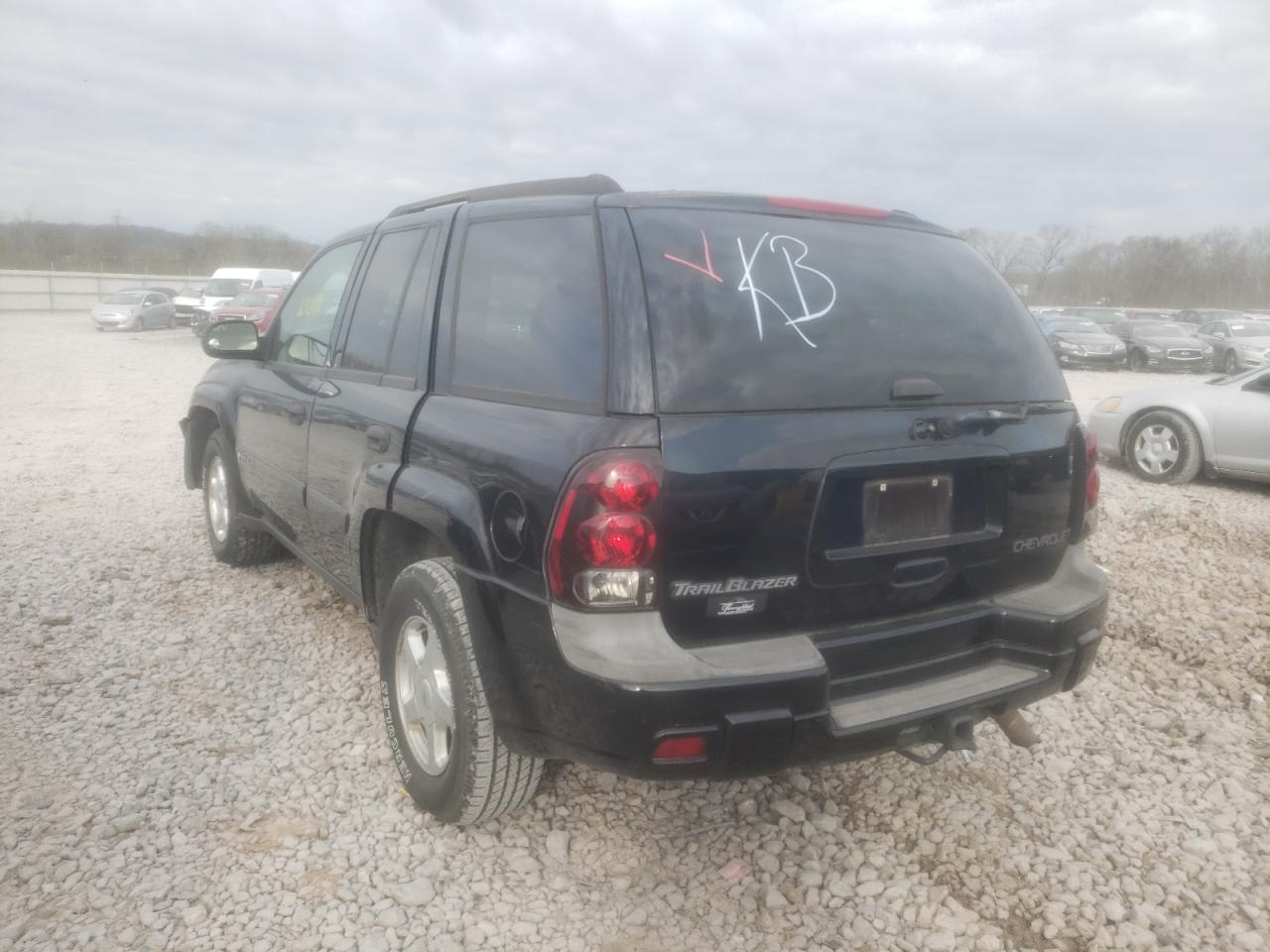 Photo 3 from auction – 2002 CHEVROLET TRAILBLAZE with VIN 1GNDS13S922370571