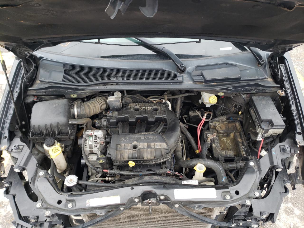 Photo 7 from auction – 2010 CHRYSLER TOWN & COU with VIN 2A4RR8DX6AR456587