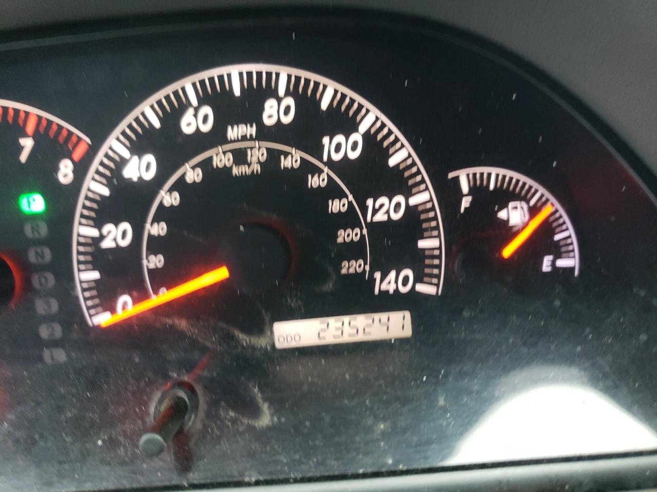 Photo 8 from auction – 2005 TOYOTA CAMRY LE with VIN 4T1BE32K35U550766