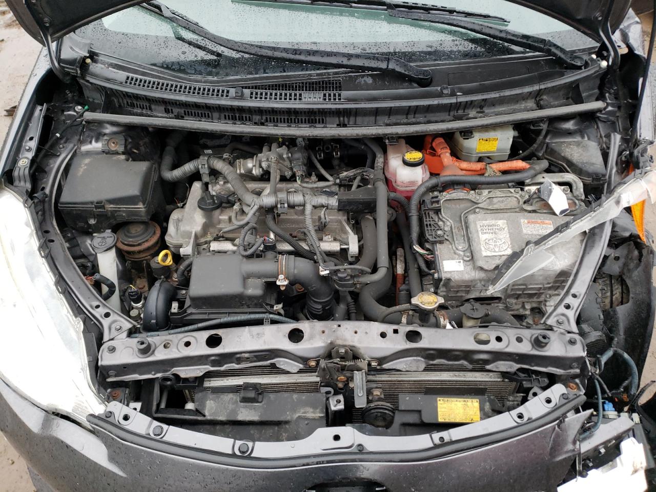 Photo 7 from auction – 2012 TOYOTA PRIUS C with VIN JTDKDTB31C1029950