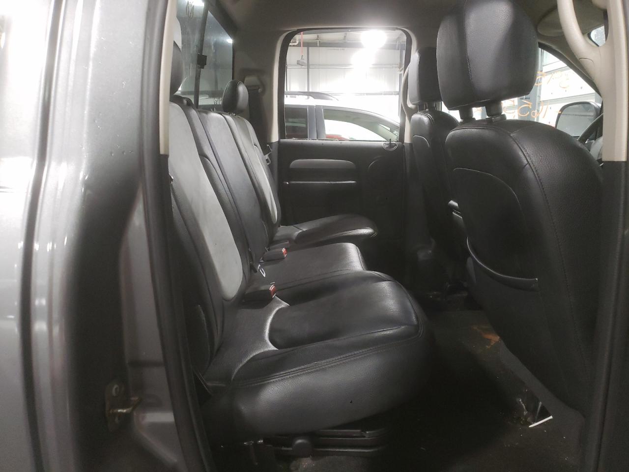 Photo 6 from auction – 2005 DODGE RAM 1500 S with VIN 1D7HU18D15S186394
