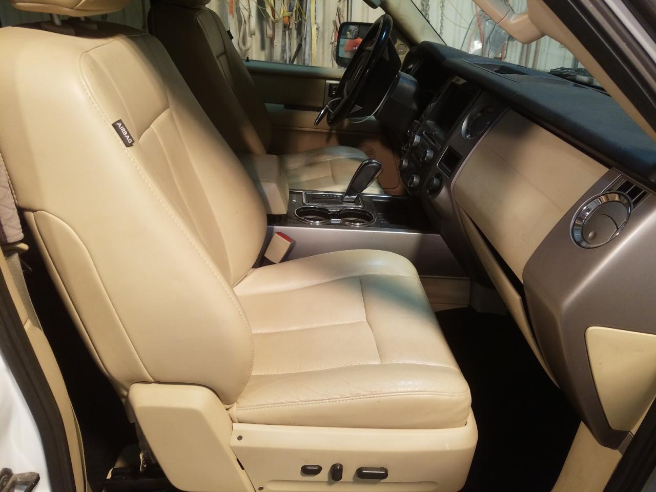 Photo 5 from auction – 2017 FORD EXPEDITION with VIN 1FMJU1KT2HEA19410