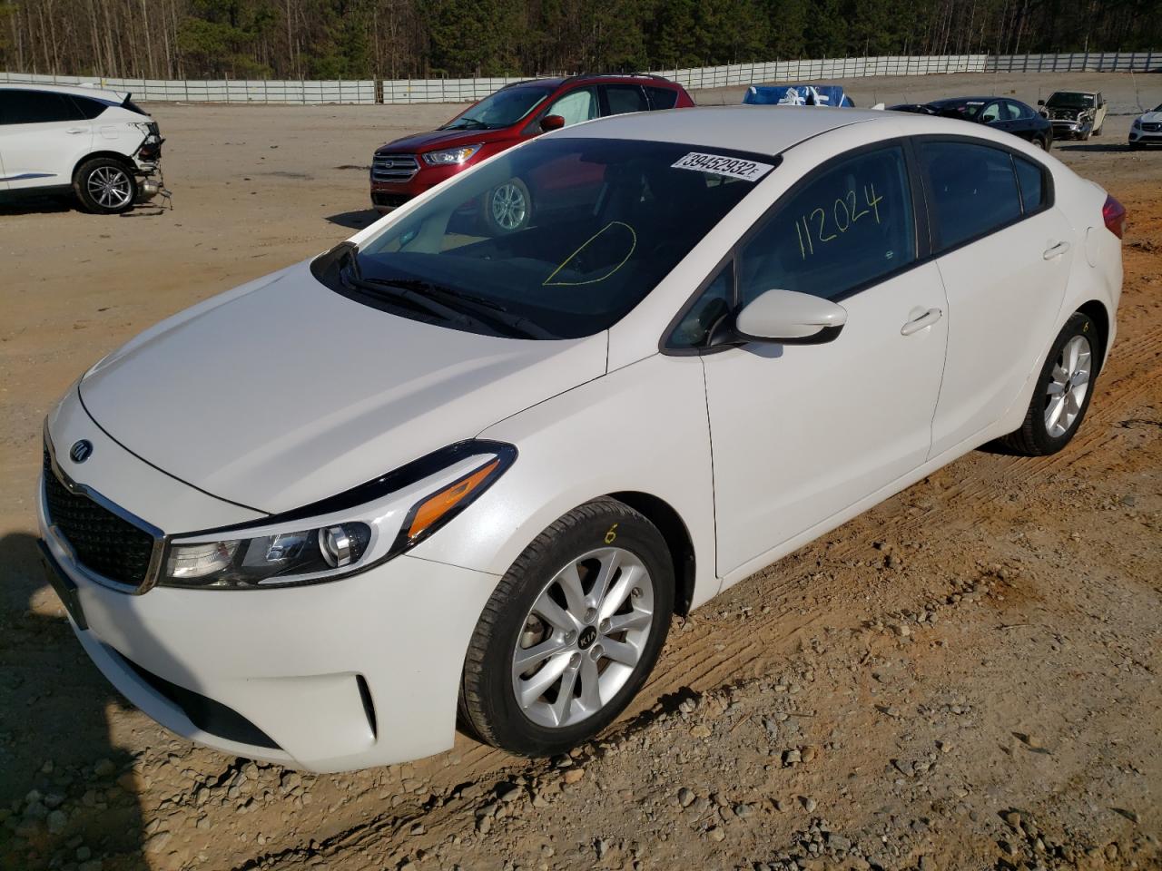 Photo 2 from auction – 2017 KIA FORTE LX with VIN 3KPFL4A76HE008109