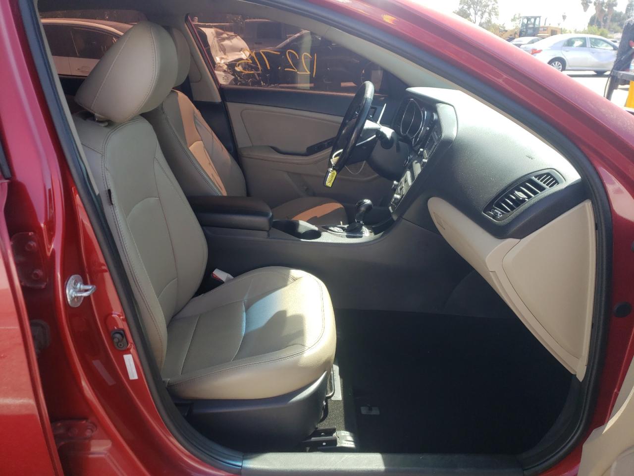 Photo 5 from auction – 2012 KIA OPTIMA EX with VIN 5XXGN4A79CG027882