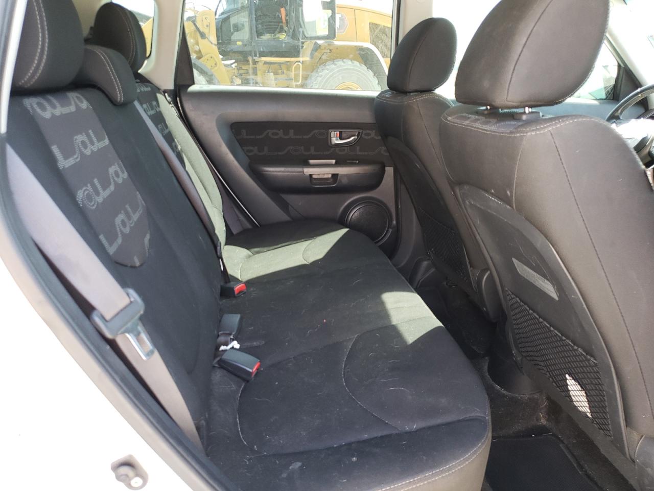 Photo 6 from auction – 2013 KIA SOUL + with VIN KNDJT2A6XD7575732