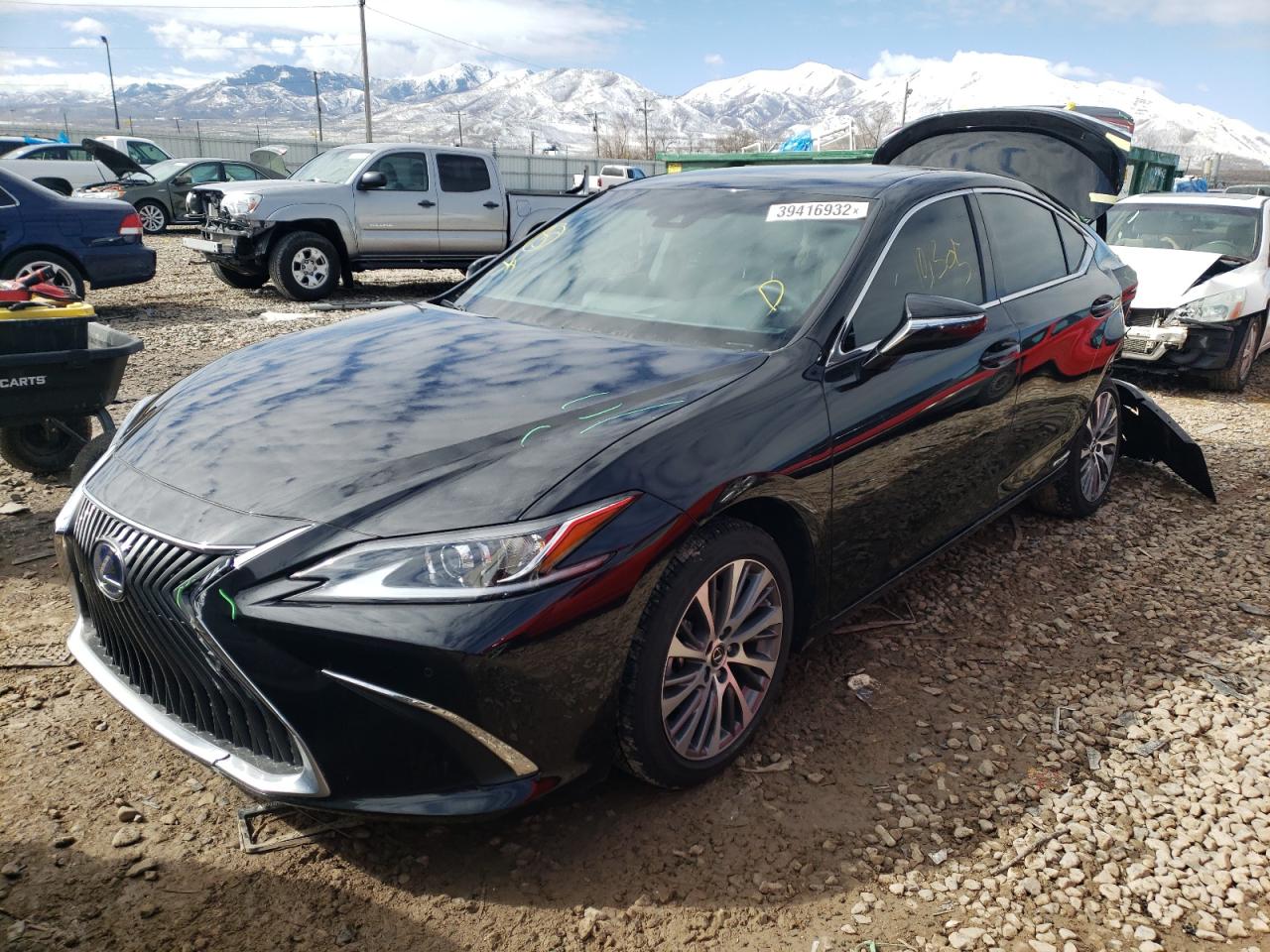 Photo 2 from auction – 2021 LEXUS ES 300H with VIN 58ADA1C17MU012531
