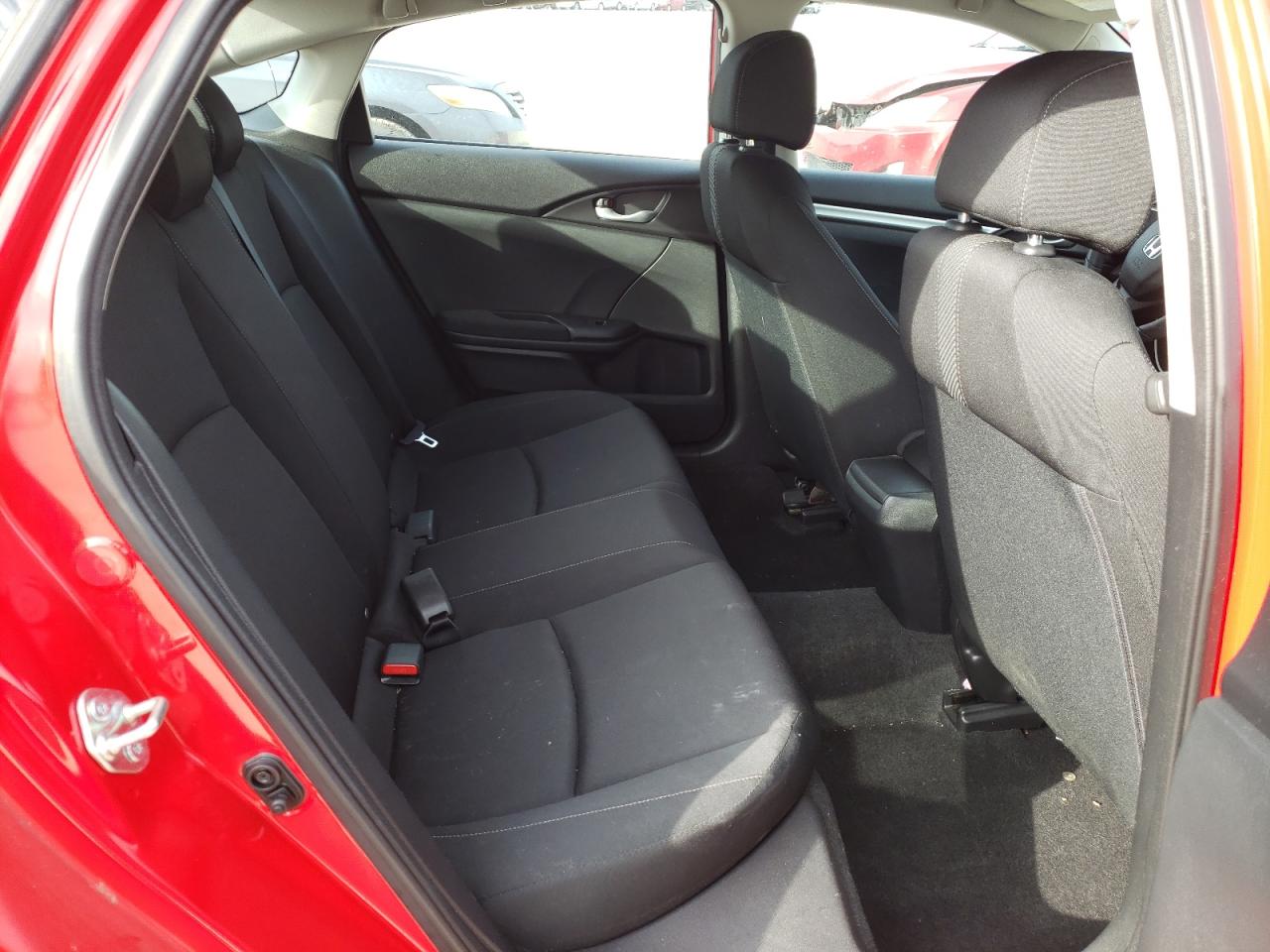 Photo 6 from auction – 2016 HONDA CIVIC LX with VIN 2HGFC2F54GH501237