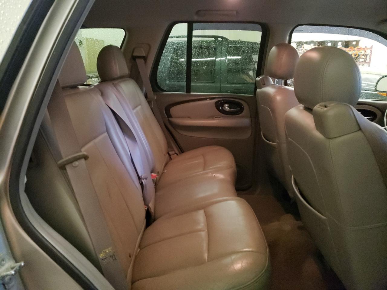 Photo 6 from auction – 2005 BUICK RAINIER CX with VIN 5GADT13S852179106