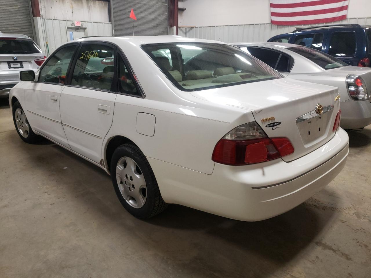 Photo 3 from auction – 2004 TOYOTA AVALON XL with VIN 4T1BF28B44U374484