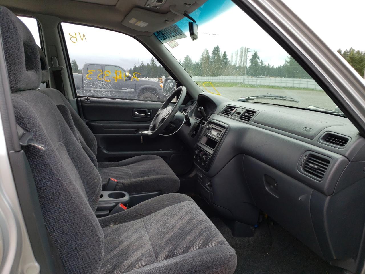 Photo 5 from auction – 2000 HONDA CR-V EX with VIN JHLRD1865YC060850