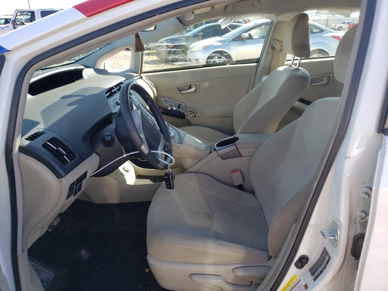 Photo 5 from auction – 2015 TOYOTA PRIUS with VIN JTDKN3DU1F1991883
