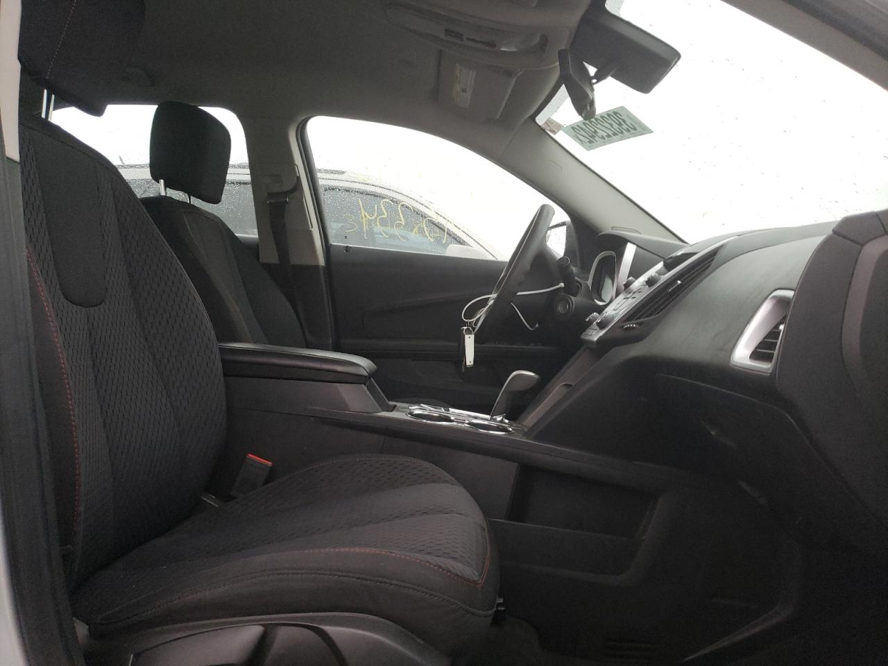 Photo 5 from auction – 2012 CHEVROLET EQUINOX LS with VIN 2GNALBEK2C1183337