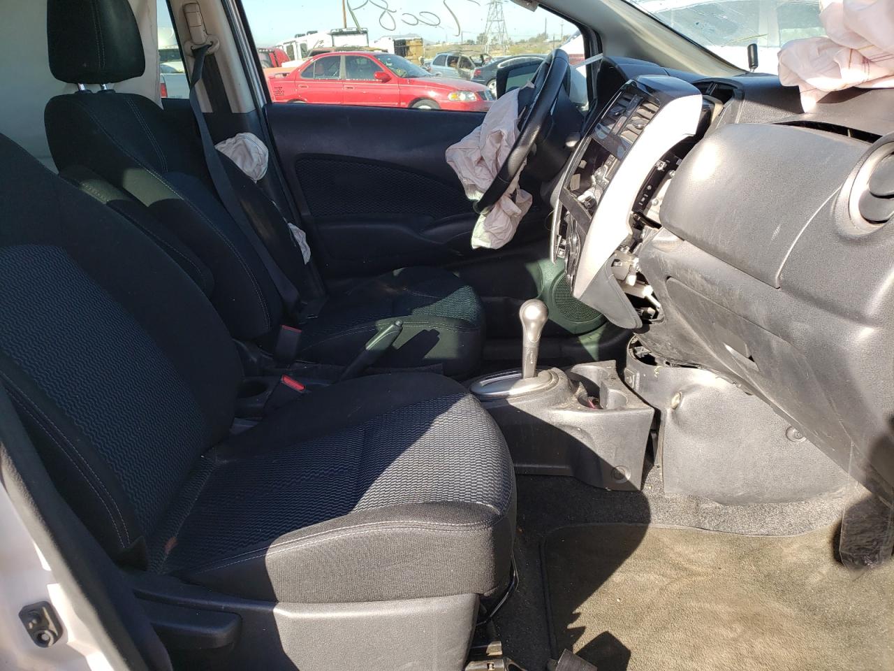 Photo 5 from auction – 2017 NISSAN VERSA NOTE with VIN 3N1CE2CP1HL362245