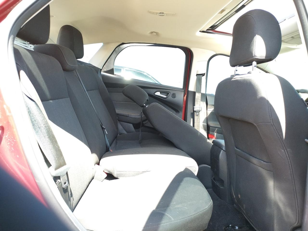 Photo 6 from auction – 2017 FORD FOCUS SEL with VIN 1FADP3M22HL333357