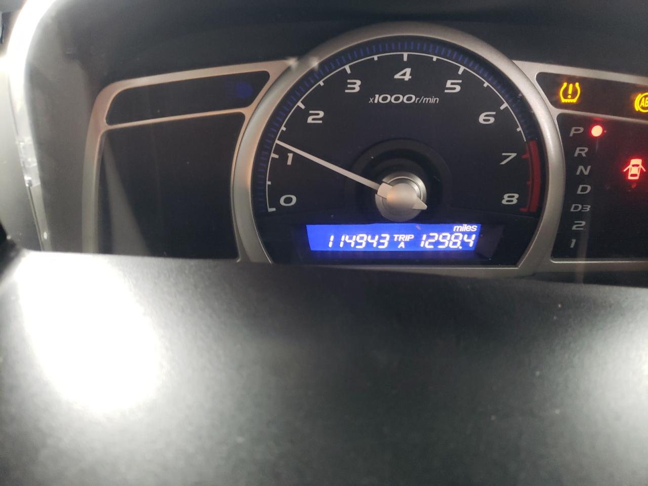 Photo 8 from auction – 2010 HONDA CIVIC VP with VIN 2HGFA1F32AH585077