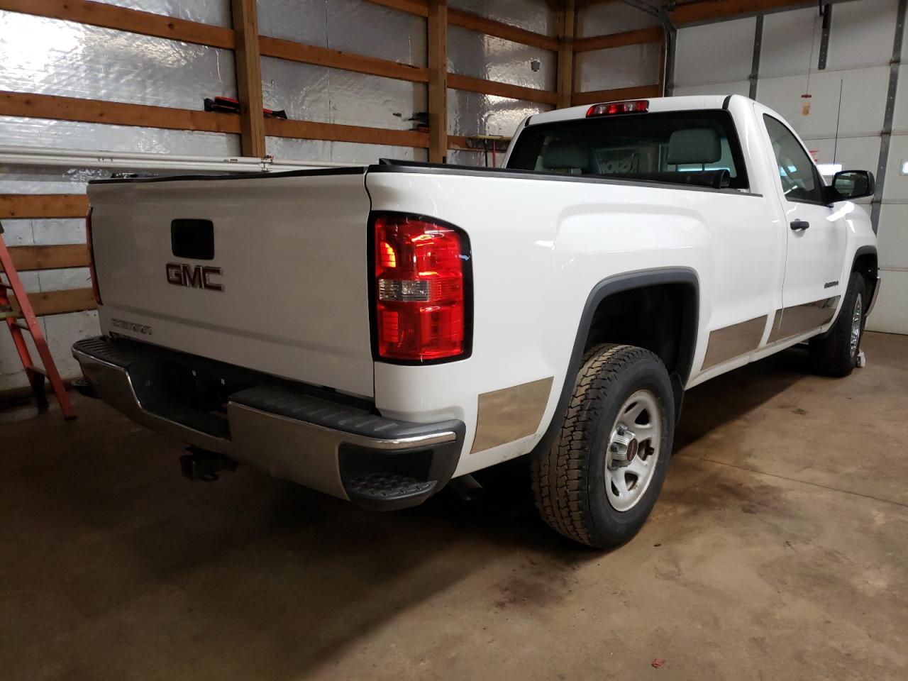 Photo 4 from auction – 2015 GMC SIERRA C15 with VIN 1GTN1TEC2FZ904976